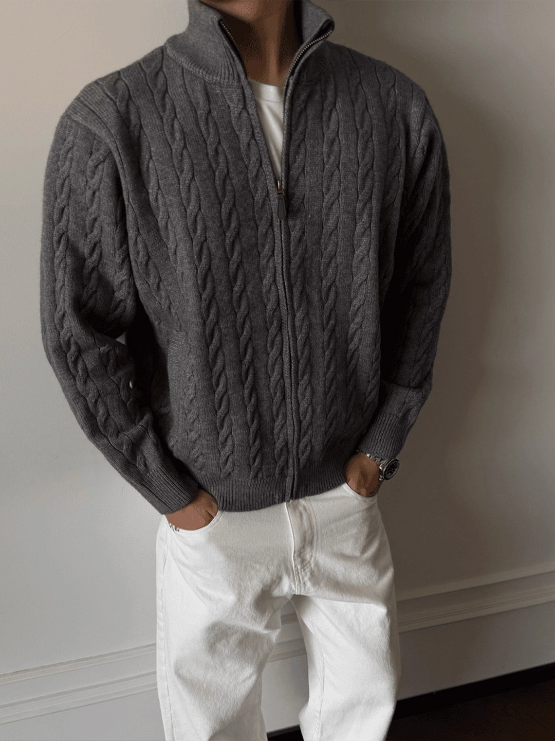 Mens Fashion Style Images - 毛皮の襟付きプルオーバーアニメメンズグラフィックプリント文字プリントワードイメージアートクリエイティブデザインユニークなスタイルトレンドユースファッショントップ