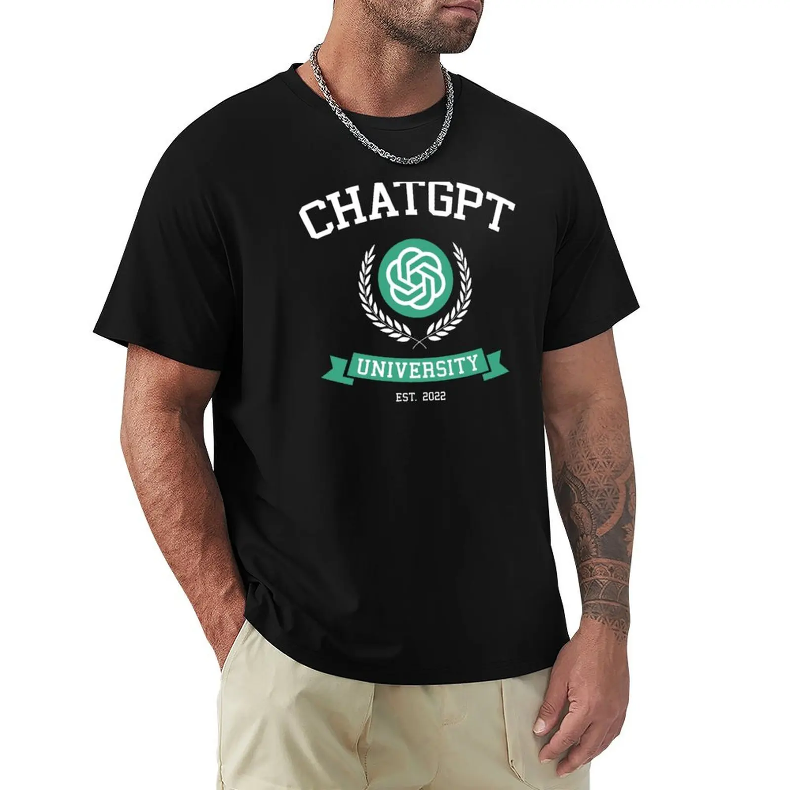 チャットグポイント大学-面白いTシャツ、学校の男の子の贈り物 - Men'S Fashion University のレビューと価格