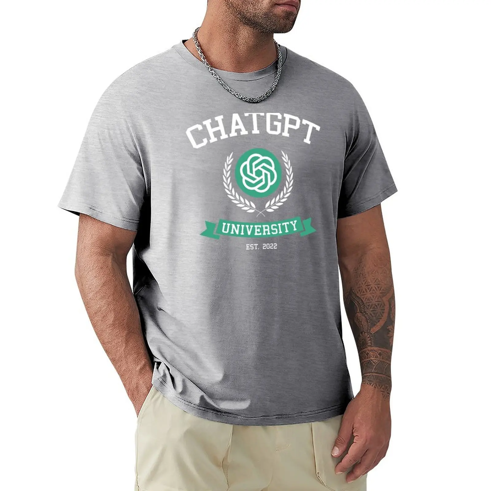 チャットグポイント大学-面白いTシャツ、学校の男の子の贈り物 - Men'S Fashion University のレビューと価格